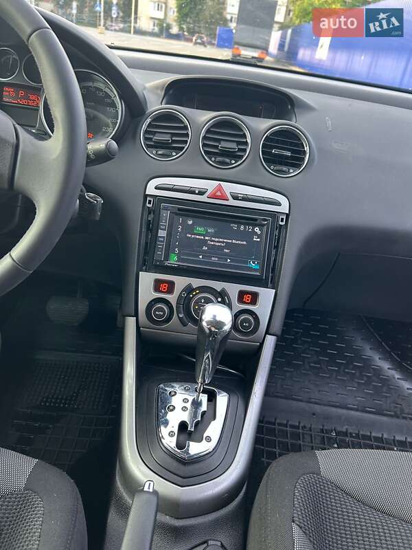 Универсал Peugeot 308 2012 в Калуше