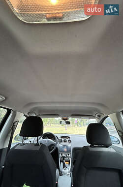 Хетчбек Peugeot 308 2008 в 