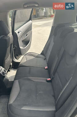 Хетчбек Peugeot 308 2008 в 