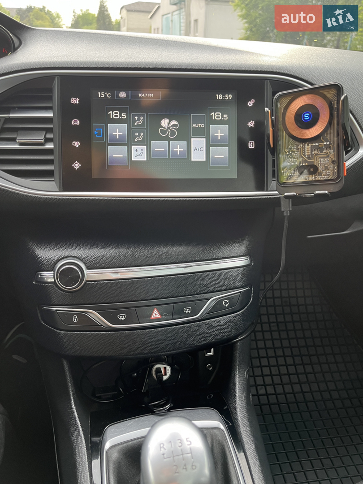 2014 Peugeot 308 - мініатюра 22