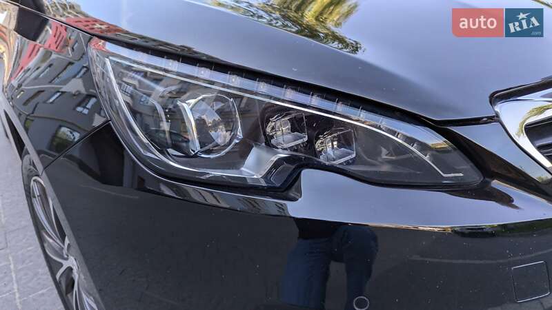 Універсал Peugeot 308 2015 в Івано-Франківську