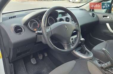 Хетчбек Peugeot 308 2012 в 