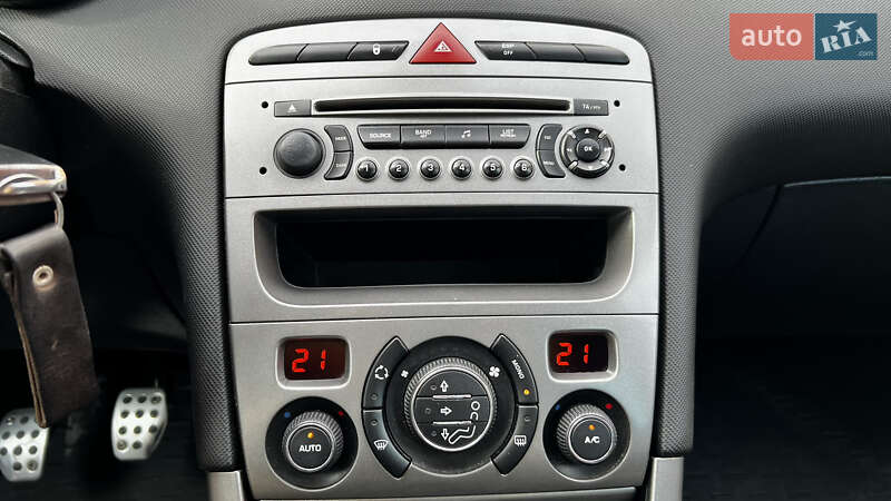 Універсал Peugeot 308 2011 в Львові