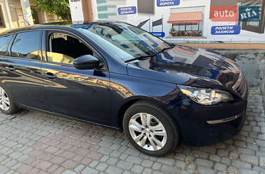 Універсал Peugeot 308 2016 в Виноградові