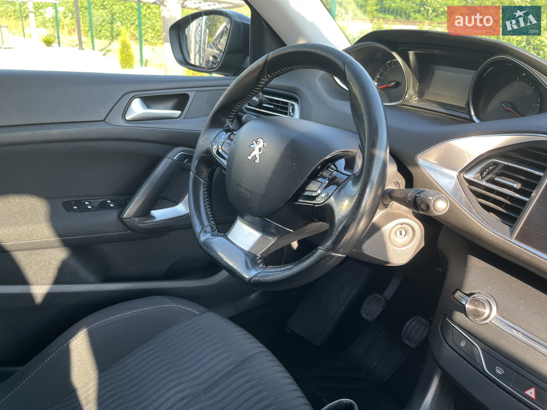 2016 Peugeot 308 - мініатюра 18