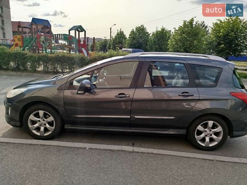 Універсал Peugeot 308 2011 в Києві