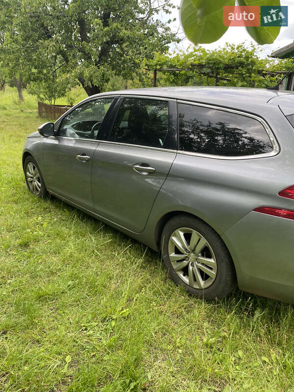 Універсал Peugeot 308 2015 в Шептицькому
