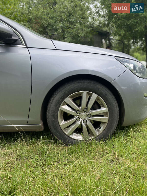 Універсал Peugeot 308 2015 в Шептицькому