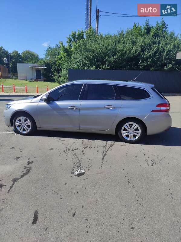 Універсал Peugeot 308 2015 в Харкові