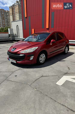 Хэтчбек Peugeot 308 2008 в Киеве