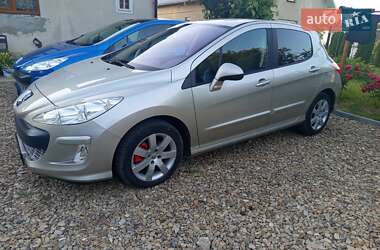 Хетчбек Peugeot 308 2008 в Самборі