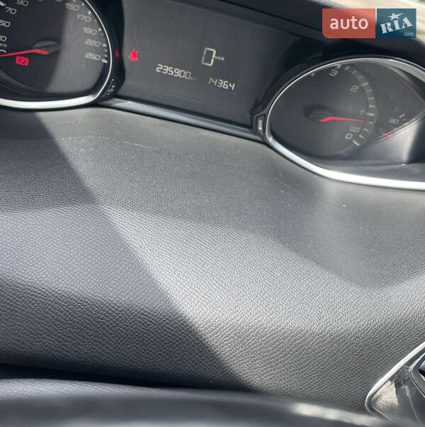 Універсал Peugeot 308 2015 в Косові