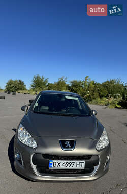 Хэтчбек Peugeot 308 2012 в Хмельницком