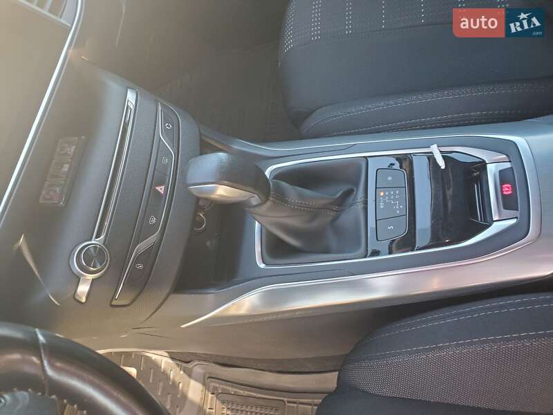 Універсал Peugeot 308 2015 в Житомирі
