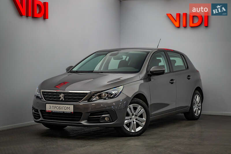 Peugeot 308 2021