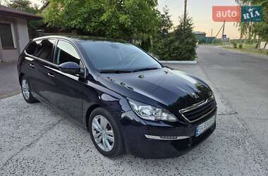 Універсал Peugeot 308 2015 в Вараші