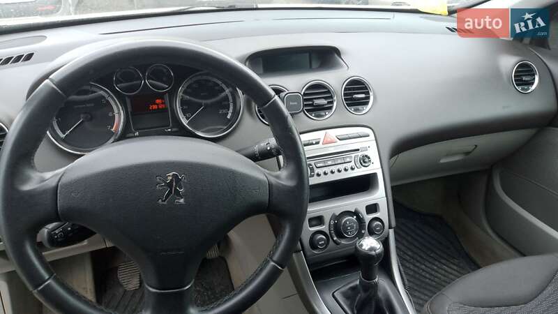 Хетчбек Peugeot 308 2008 в Мукачевому