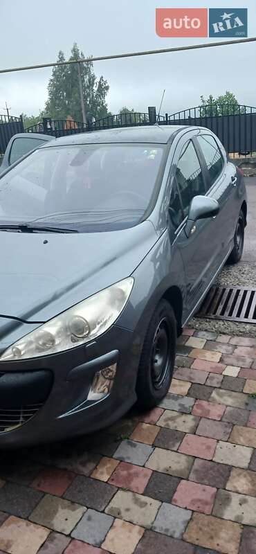Хэтчбек Peugeot 308 2007 в Мукачево
