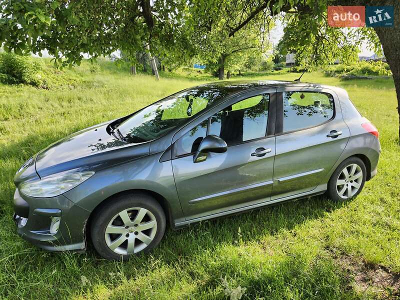 Хэтчбек Peugeot 308 2008 в Дубно фото 4 Хэтчбек Peugeot 308 2008 в Дубно