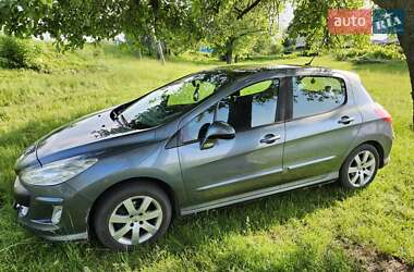 Хэтчбек Peugeot 308 2008 в 