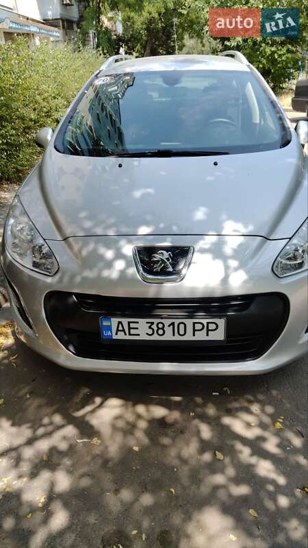 Peugeot 308 2011