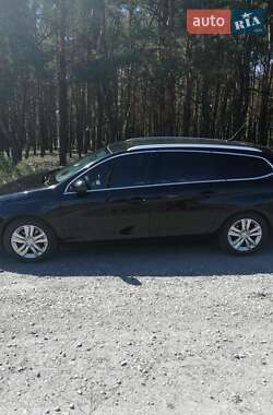 Универсал Peugeot 308 2015 в Терновке