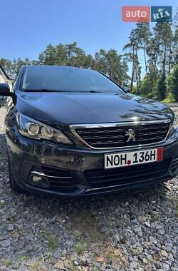 Універсал Peugeot 308 2018 в 
