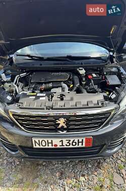 Універсал Peugeot 308 2018 в 