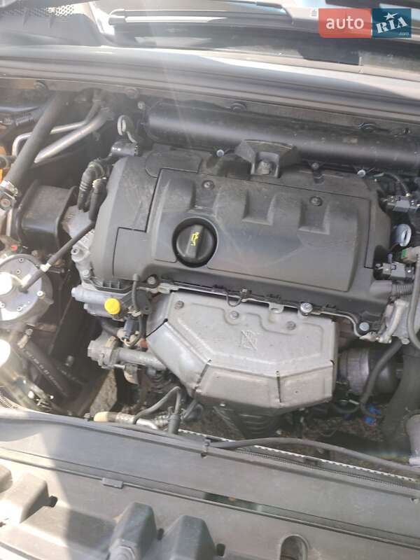 Хетчбек Peugeot 308 2009 в Острозі