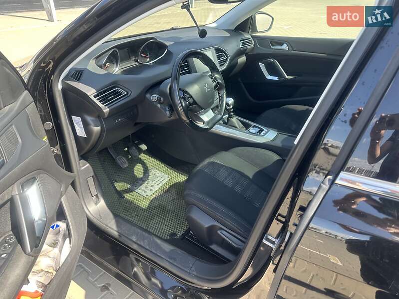Універсал Peugeot 308 2016 в Одесі