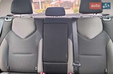 Хэтчбек Peugeot 308 2012 в 