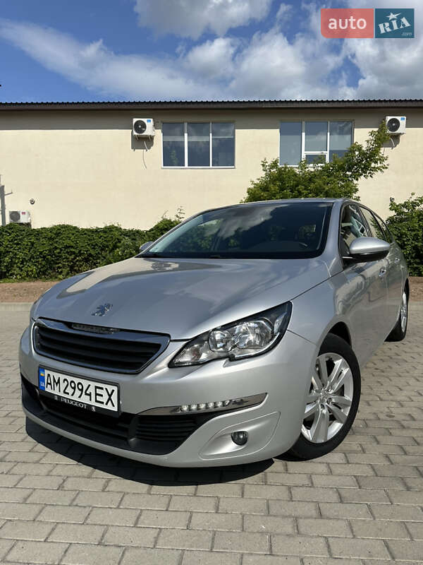 Peugeot 308 2016
