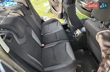 Хэтчбек Peugeot 308 2008 в 