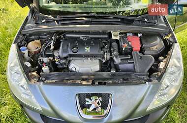 Хэтчбек Peugeot 308 2008 в 