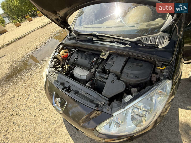 Хетчбек Peugeot 308 2012 в Дніпрі