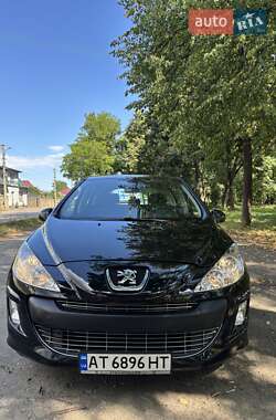 Хетчбек Peugeot 308 2008 в Коломиї