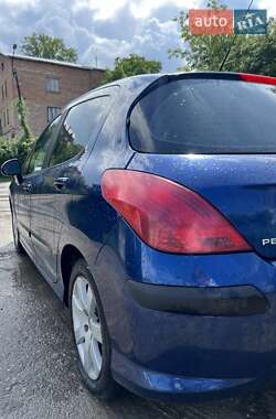 Хэтчбек Peugeot 308 2008 в 