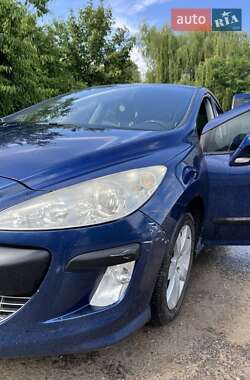 Хэтчбек Peugeot 308 2008 в 
