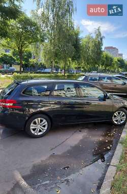 Универсал Peugeot 308 2015 в Киеве