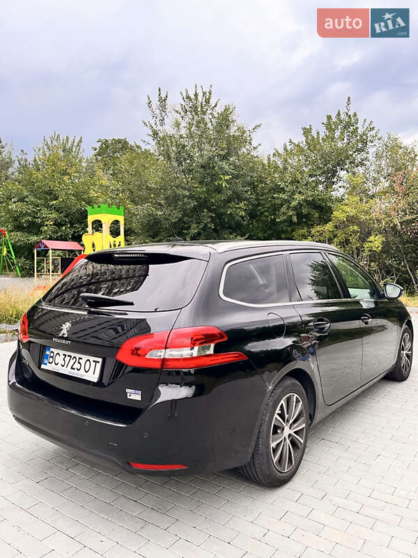 Універсал Peugeot 308 2015 в Львові