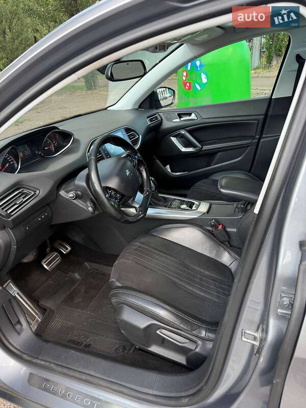 Універсал Peugeot 308 2016 в Черкасах