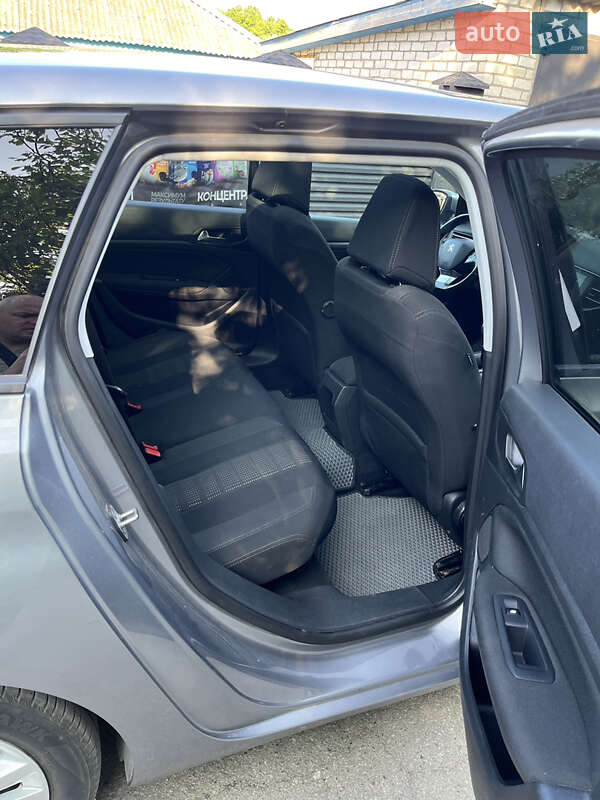 Універсал Peugeot 308 2015 в Умані