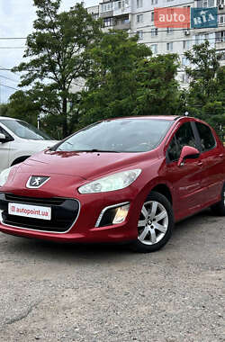 Хэтчбек Peugeot 308 2011 в Сумах
