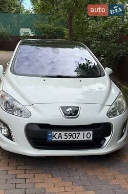 Хетчбек Peugeot 308 2011 в Києві