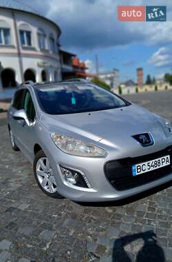 Універсал Peugeot 308 2011 в Золочеві