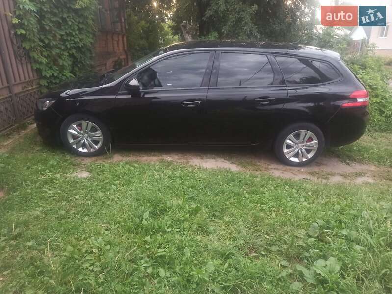 Універсал Peugeot 308 2015 в Глухові