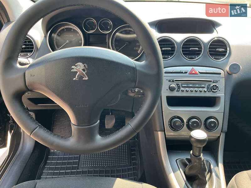 Универсал Peugeot 308 2013 в Кривом Роге