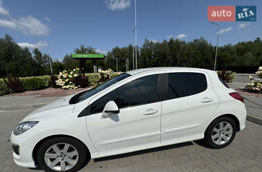 Хэтчбек Peugeot 308 2011 в Хмельницком