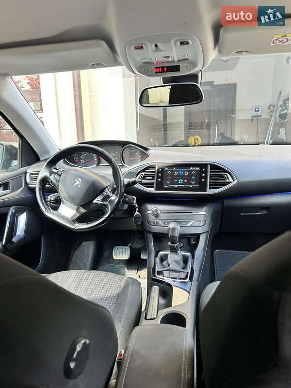 Универсал Peugeot 308 2017 в Львове фото 34 Универсал Peugeot 308 2017 в Львове