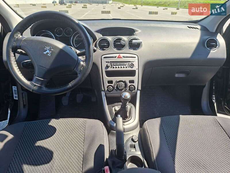 Універсал Peugeot 308 2010 в Львові